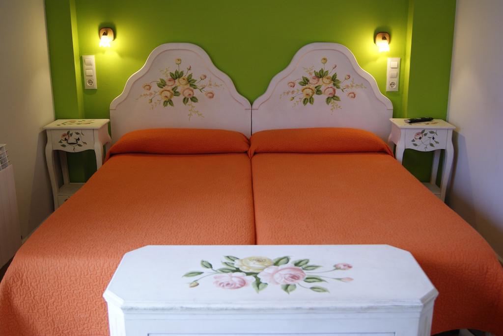 Hostal Penacardena Igea Luaran gambar